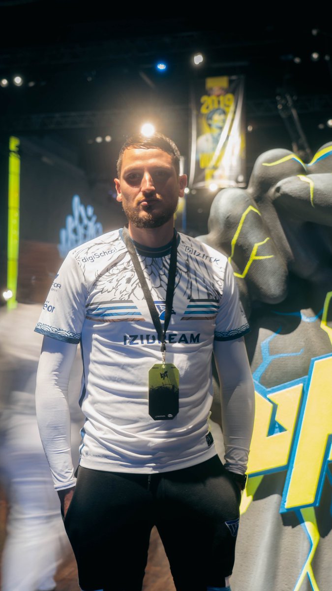 izi_dream's tweet photo. @Etish_SSB @MoDzai_ Top 64 validé pour @TheLegendOfVinS 🔥
#Dreamtogether https://t.co/OLmrBSybh0