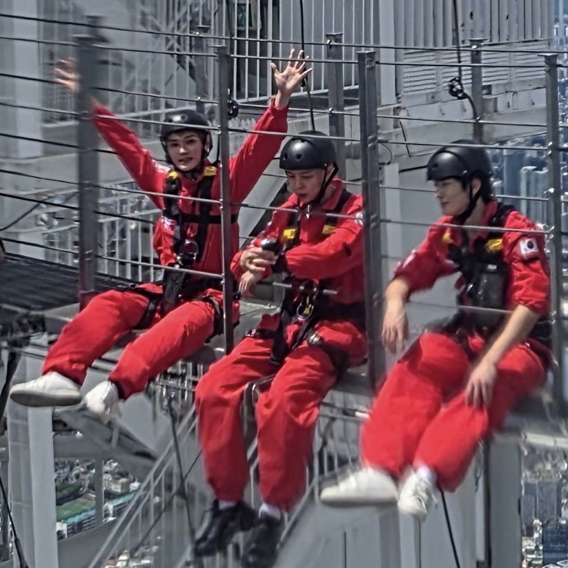 sleetaeyong's tweet photo. 🔴🤸🏼‍♂️ https://t.co/zU2KOdsH4y