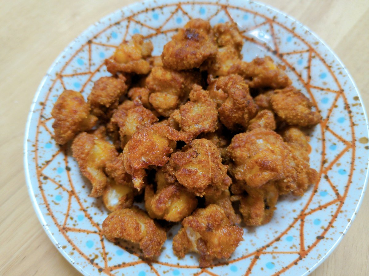 yurimarustar's tweet photo. 今日の晩ご飯😋

☆ひざ軟骨の唐揚げ
☆ゴーヤの巣ごもり卵
☆蒸しナスポン酢
☆かぼちゃサラダ

1週間、お疲れ様～♪
かぼちゃサラダにチーズアーモンドを入れたけど、香ばしくて美味しい💕 https://t.co/hBjx6bz8x4