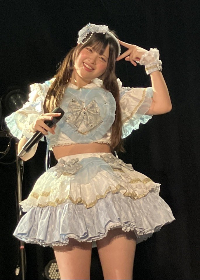 kura_riho0225's tweet photo. 今日のcaprice㌠も変わらず可愛いです"(∩>ω<∩)"
#caprice
#湊瀬もも💜
#西宮りあら💛
#東雲こあ🩵
#青春メトロノームツアー https://t.co/mwC3G6axu0