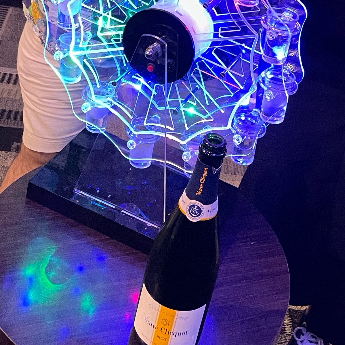 anz_0727's tweet photo. 今週振り返り！
1年ぶりくらいに会って楽しいすぎました
花火見られてよかたね
また次も楽しみ😊😊 https://t.co/2qvyDx6Bad