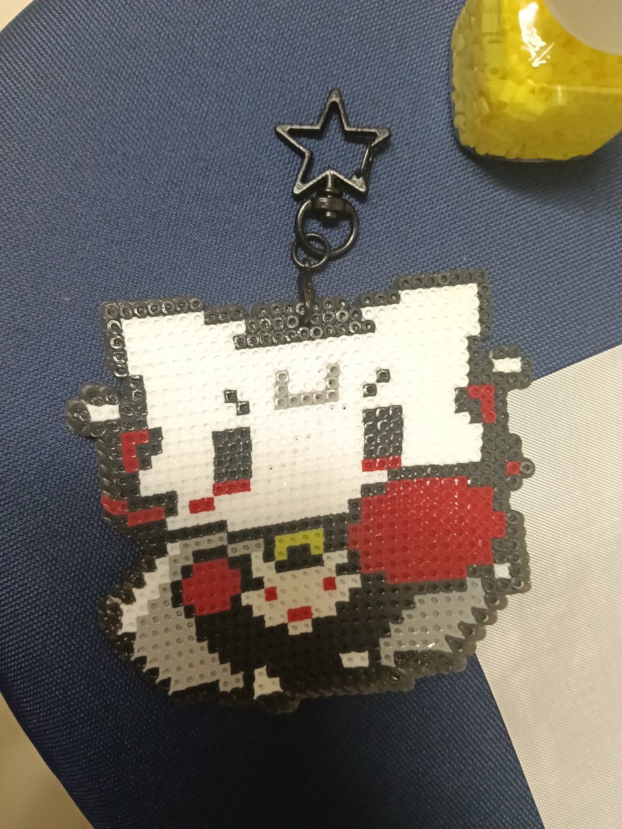 melvin2222222's tweet photo. Carol keychain made with perler beads https://t.co/JJIjuYE5ln