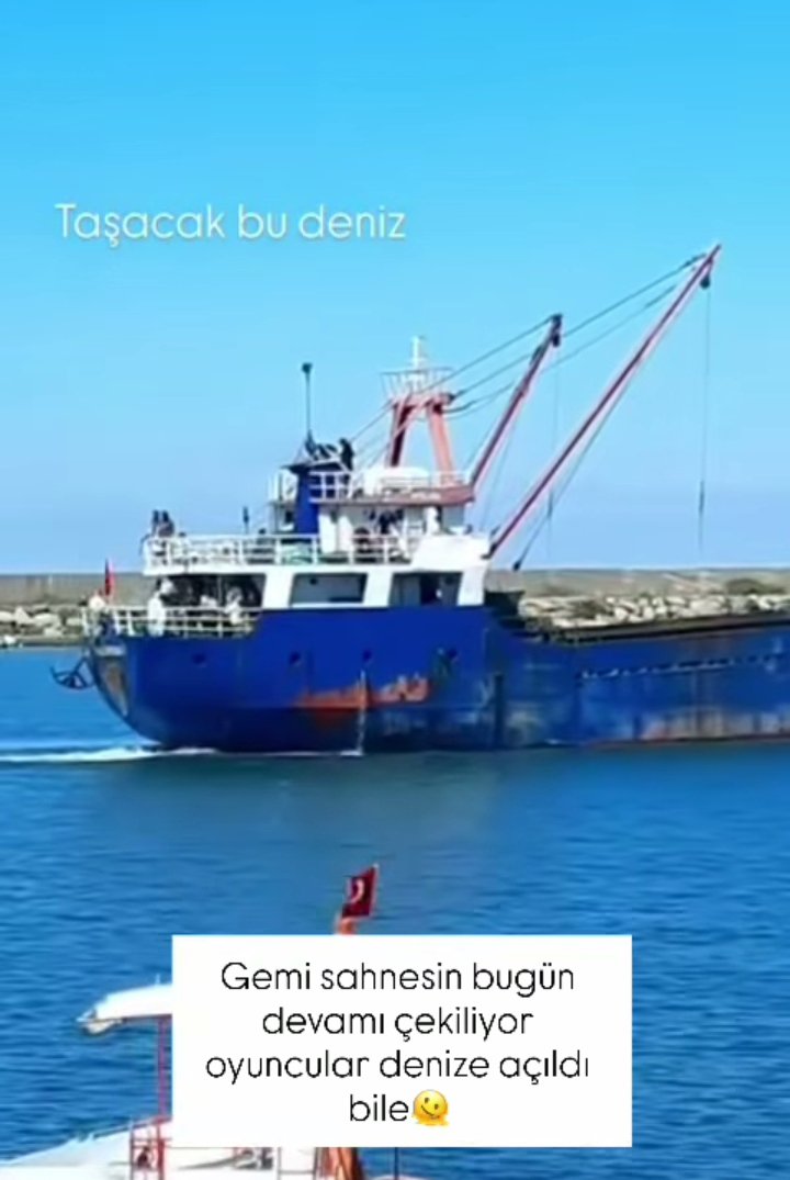 yasmine_018's tweet photo. #TaşacakBuDeniz 🎬⛴️ https://t.co/vCP39D5f2C