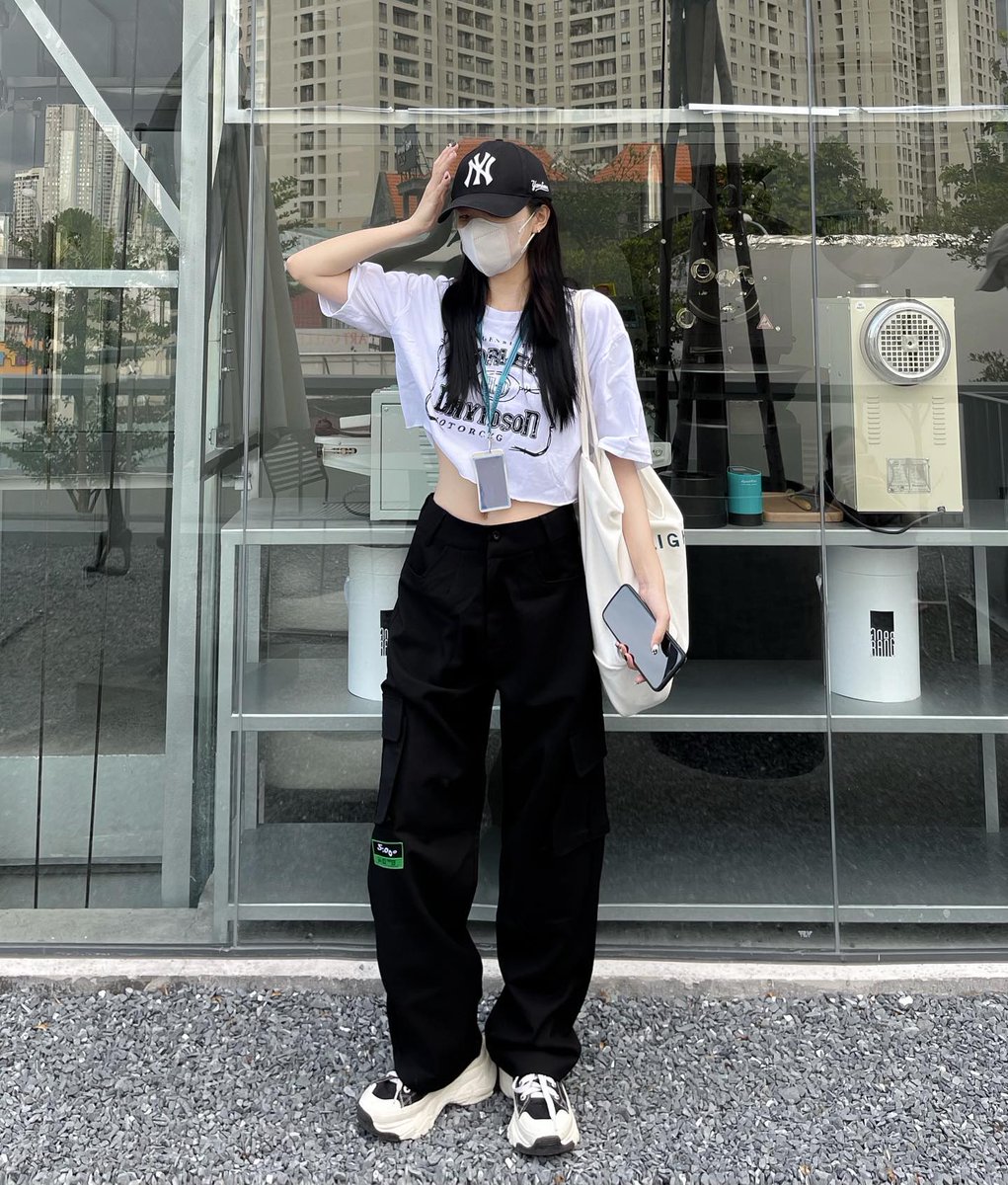 28joelson's tweet photo. 朝起きるのは得意？それとも夜更かしが得意？ ☕🥺
YgNo https://t.co/z7jDfiluLM