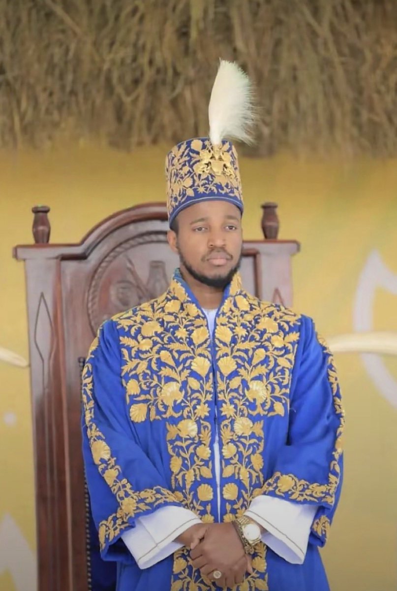 Fatush_9's tweet photo. Your Majesty, Omukama Oyo Nyimba Kabamba Iguru Rukidi IV, may your soul rest in peace 💔 https://t.co/07Yi1VYl7y