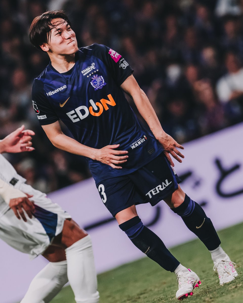 sanfrecce_SFC's tweet photo. 峻がPKを決め6-0💜
見事ハットトリックを達成🏹🏹🏹

#鮎川峻
#sanfrecce #ONEVIOLET #Jリーグ https://t.co/Yw7lwPtjMU