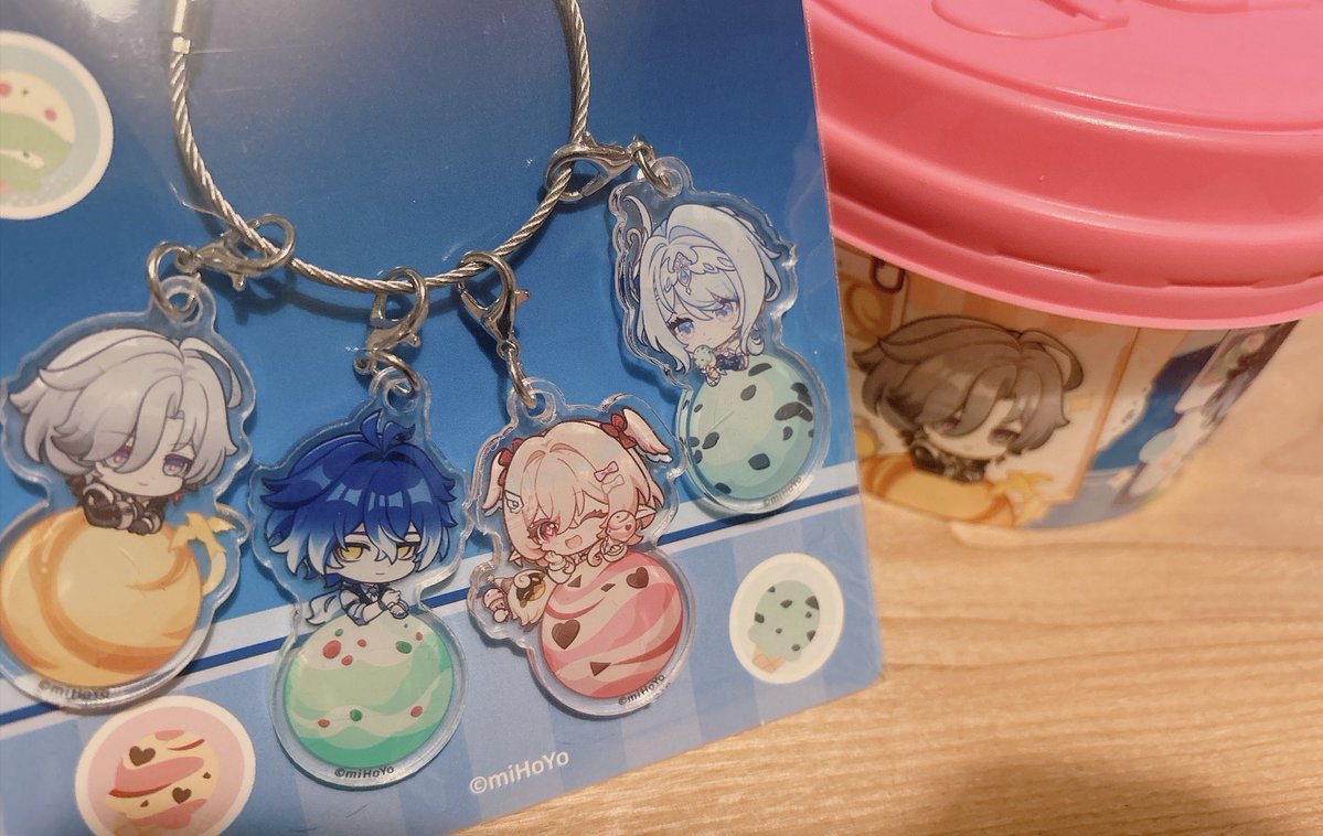 mog_gnsn's tweet photo. サーティワンコラボ確保してきた🍨♡ https://t.co/hlagwepxzg