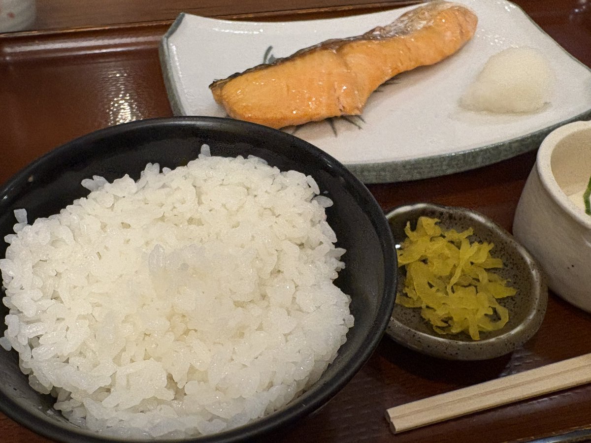 zakibread's tweet photo. 夜ごはんに朝ごはん食べた https://t.co/PdFL3FlTk4