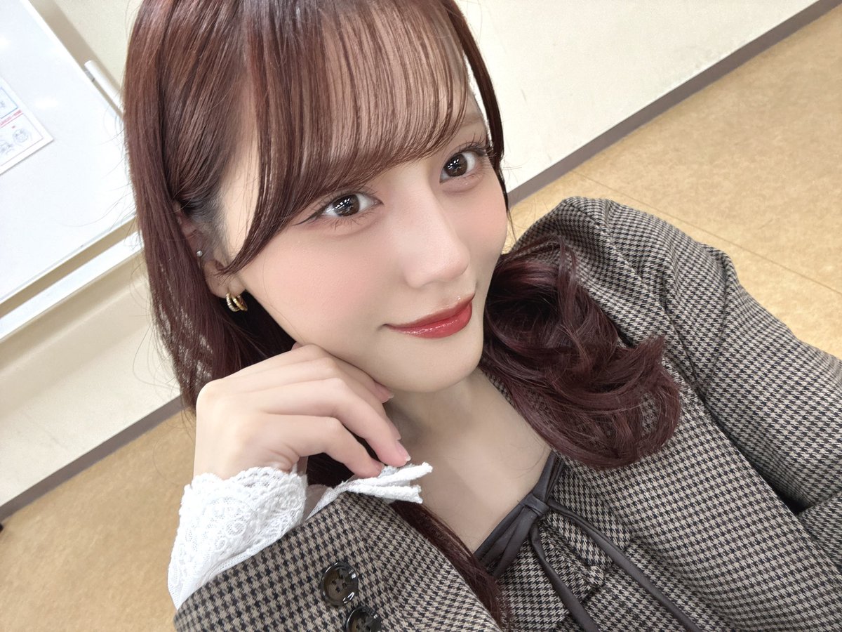 takamatsuhitomi's tweet photo. 本日のツーショット撮影会👯‍♀️
本当にありがとうございました♪
一緒に撮れてしあわせですっ❣️

今回はHeatherさんの
セットアップを着ましたぁ♡かわいい♡

ジャケットが似合う女性になりたい🕺と思った
今日この頃でございます♪ https://t.co/dNdIvXtWp7