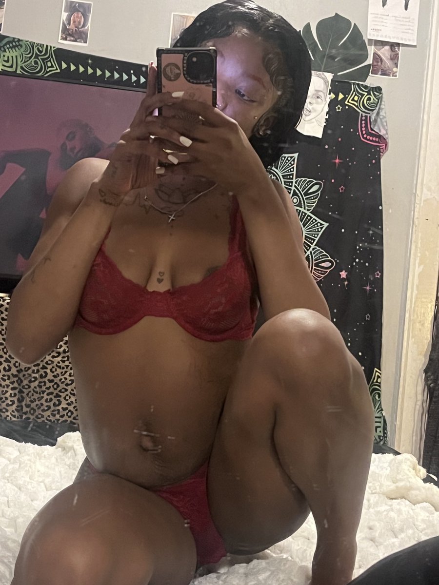 theyhatekeisha's tweet photo. 🍒 https://t.co/yhwVFRwHnV
