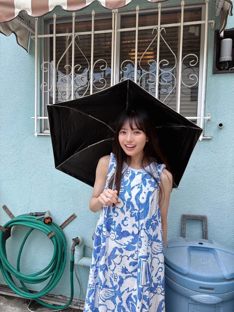 【硬質ケース発送】 【匿名配送】41st制服 瀬戸口心月 ース トレンチワンピ