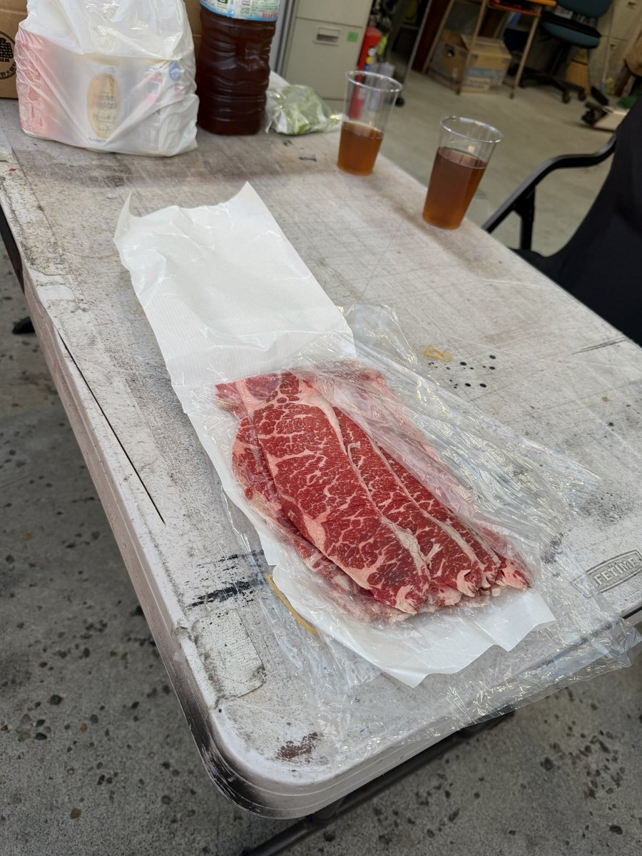 044425890's tweet photo. 焼肉しながらどんぱく最高だったな✨
#釧路どんぱく https://t.co/sIO7EcfDeu
