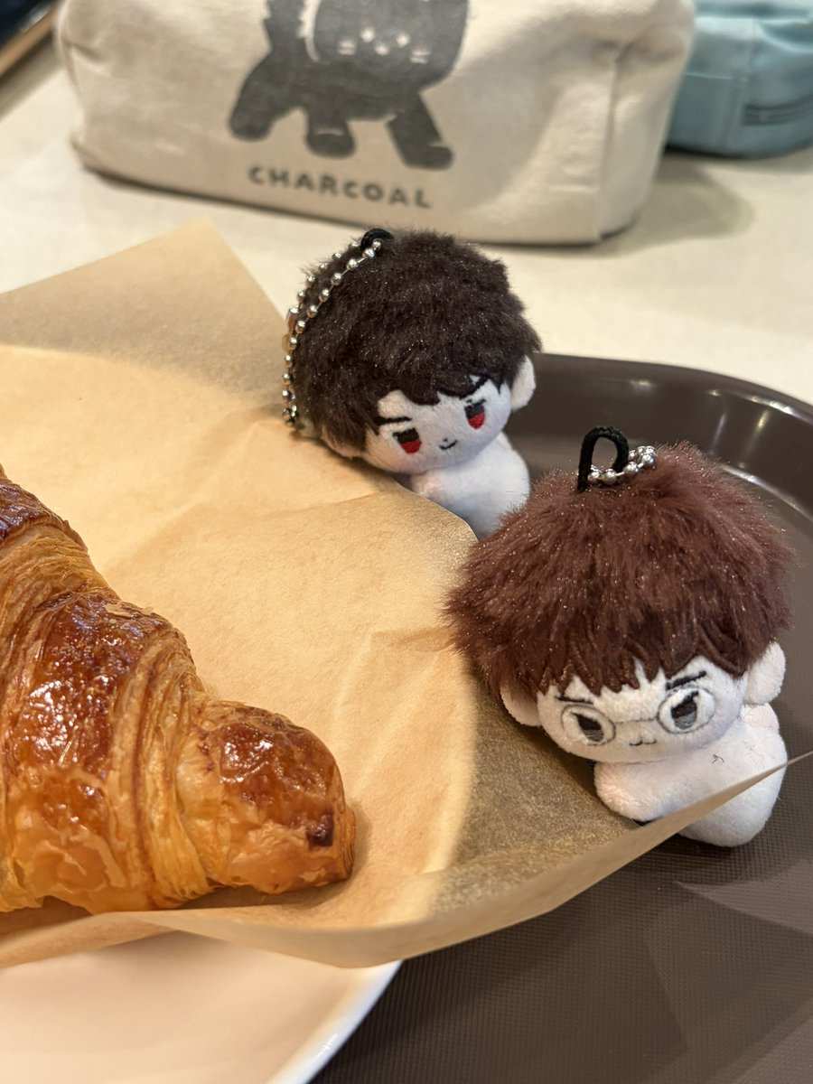 98_nenhi's tweet photo. 안녕하세요!
한화 생명의 결승 진출을 축하하며 1명 추첨하여 아래 인형 제카제구딜 1세트와 범고래 의상을 보내드립니다.

우승시 추가로 2명 추첨할게요 🥹🥹

🍊 추첨은 화요일 23시 

해당 인형 수요조사도 진행중이니 많관부 부탁드립니다. https://t.co/IJNmHpC1VM