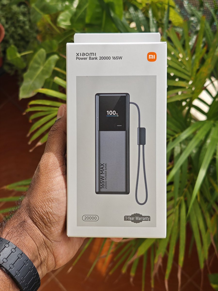 SudeepNbr's tweet photo. And it's here! 🔥
#XiaomiPowerBank165W #UltraPowerBank https://t.co/p1wpfuCOG3