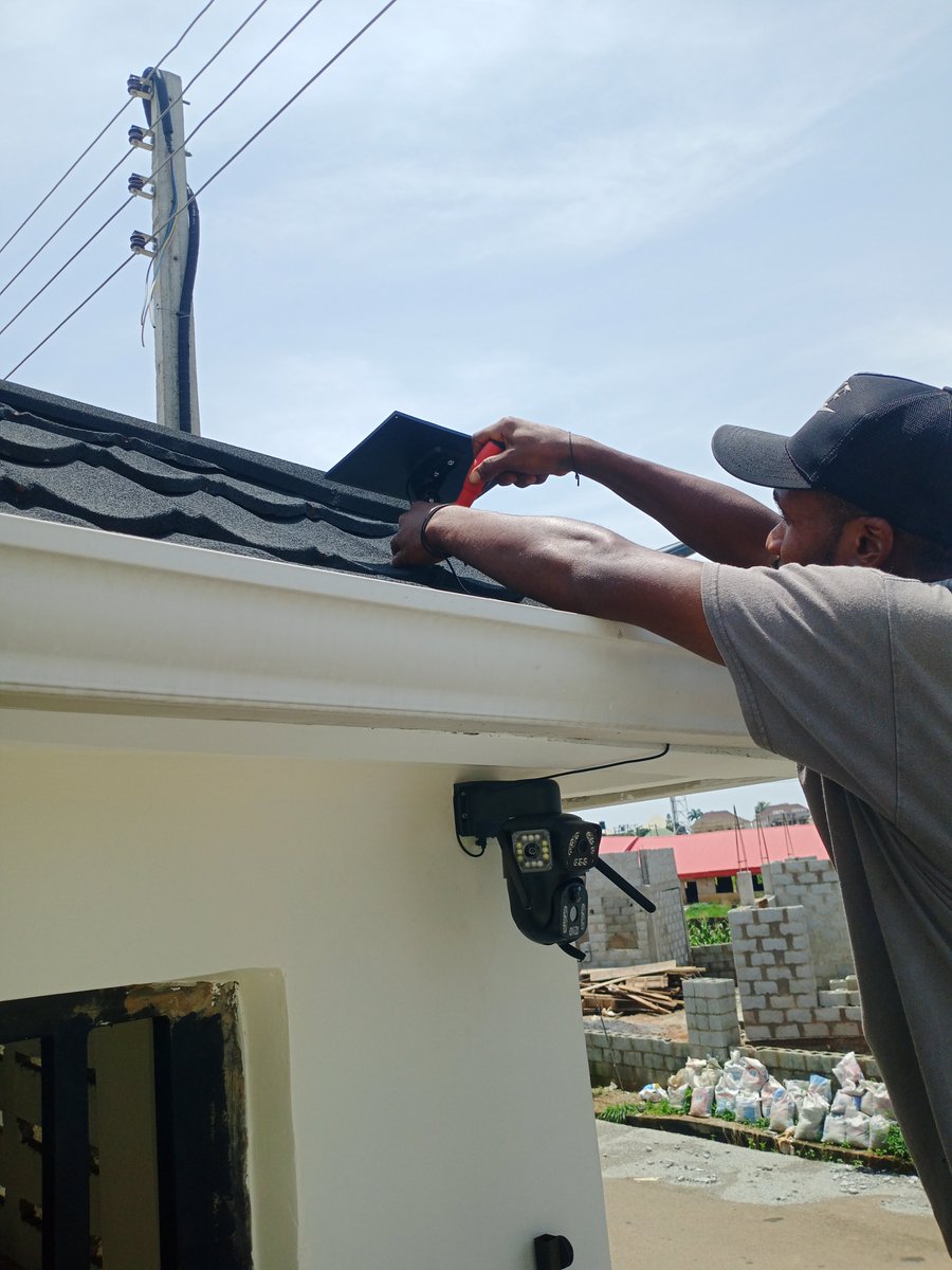 libertyelect_ng's tweet photo. Another Smart Solar CCTV security project successfully completed in Abuja. 🔐📹

📍 Faplins Estate, Dakwo District, Abuja

📅 11 September 2026

Professional installation. Reliable surveillance. Enhanced security.

#CCTV #Abuja #SecuritySystems #SmartSecurity #Nigeria https://t.co/t4Vmfzbqwi