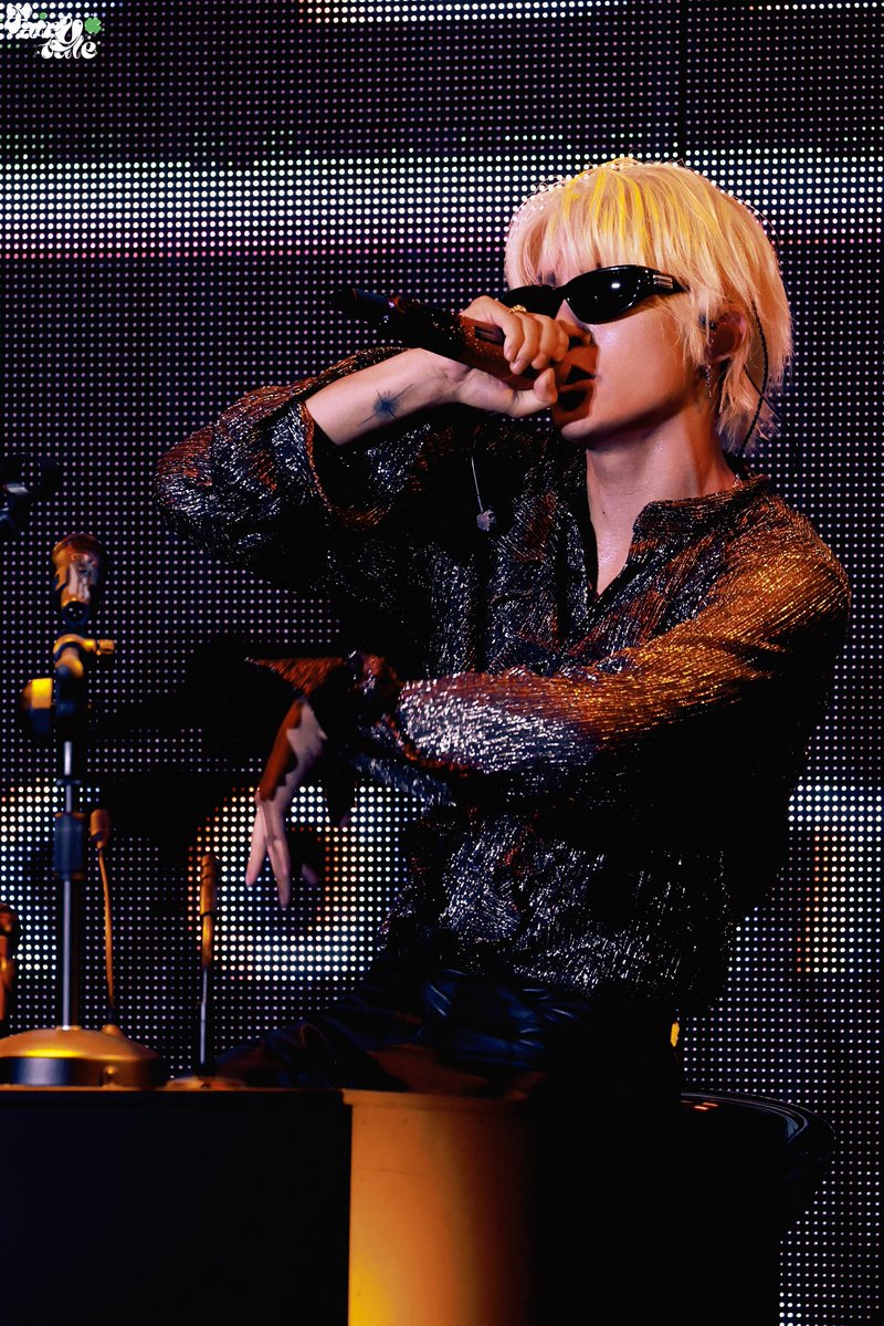 Fairytale1010yy's tweet photo. 260912 Born This Way in Seoul-Day1
.
HQ
.
.
#YangYang #扬扬 #刘扬扬 #劉揚揚 #양양 #류양양 #ヤンヤン  #웨이션브이 #WayV #威神V
#BORNTHISWay #WayV_BORNTHISWay
#WayV_BORNTHISWay_CONCERT https://t.co/vrm6N4PT3h