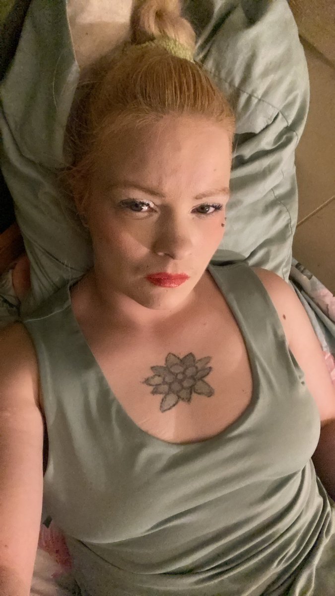 DragonLadyDen's tweet photo. Anyone feeling as chatty as I am tonight? 🙃🙃🙃😛 https://t.co/UJApMWRFPV