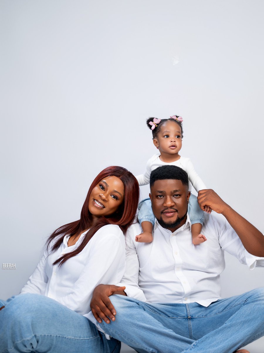 habibat_orente's tweet photo. FAMILY PORTRAIT

Photographed By ME📸 https://t.co/yGX3NoXsbe