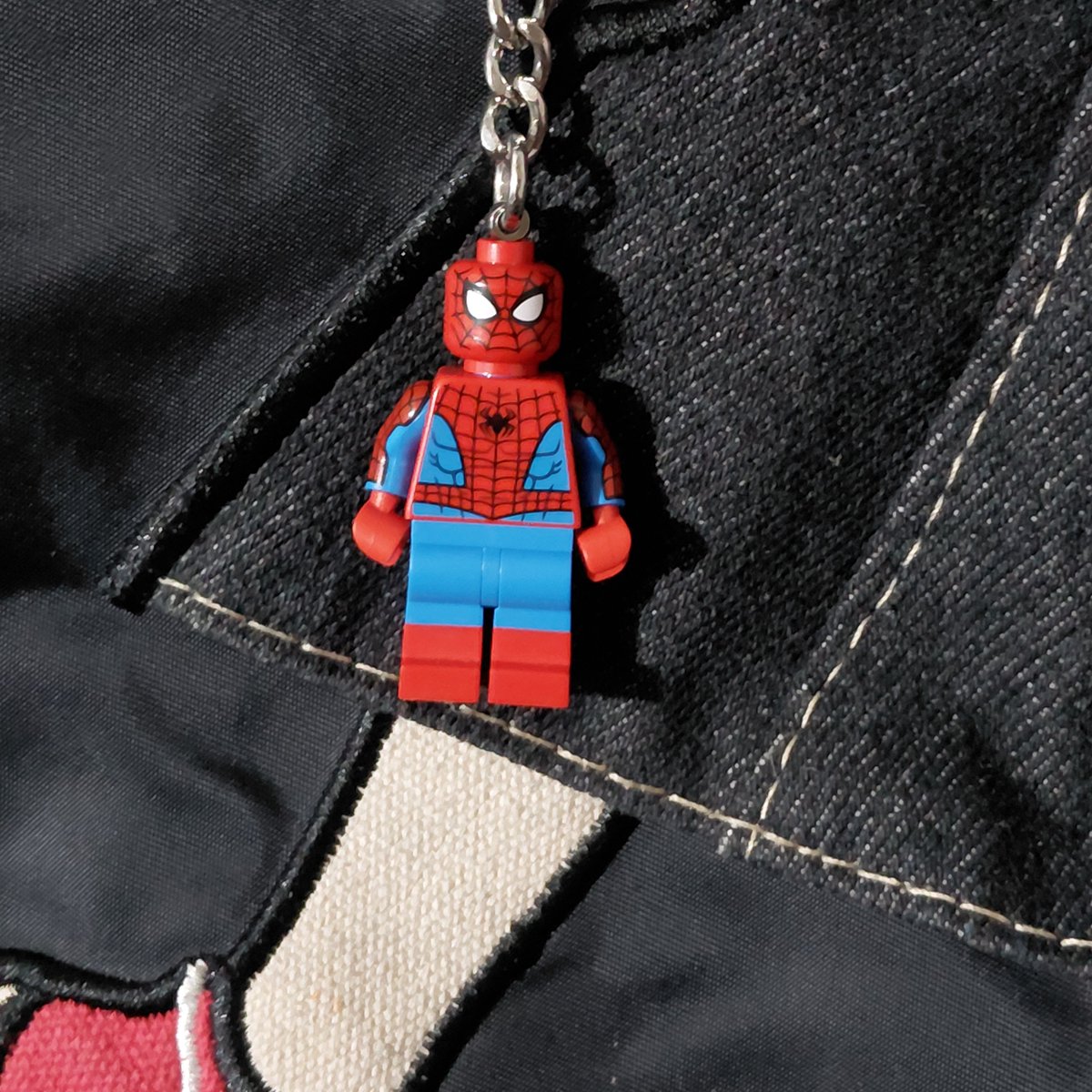 featuried's tweet photo. your friendly neighborhood, spidey-ahn. https://t.co/ZJC9NUyZqX