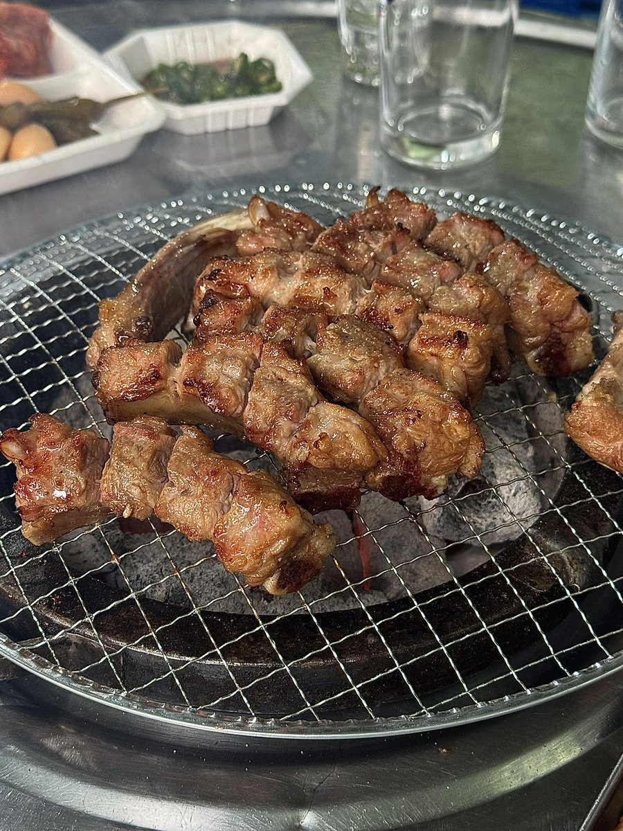 banjjok2's tweet photo. 등갈비 때깔 미쵸땈ㅋㅋㅋㅋㅋ
아웅 맛있더 https://t.co/HPyaYrJvNu