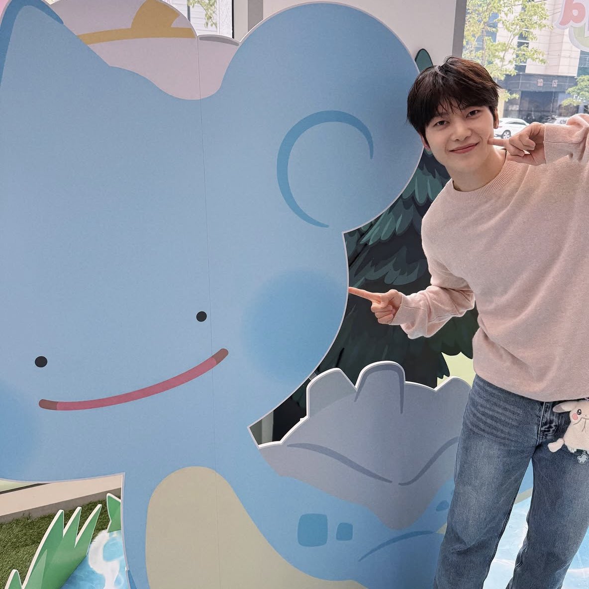 mi_0_1_'s tweet photo. ポケモンオタクしてるメテュ可愛すぎる
いっぱい買えてよかったね☺️♡ https://t.co/IeVM4QZhih