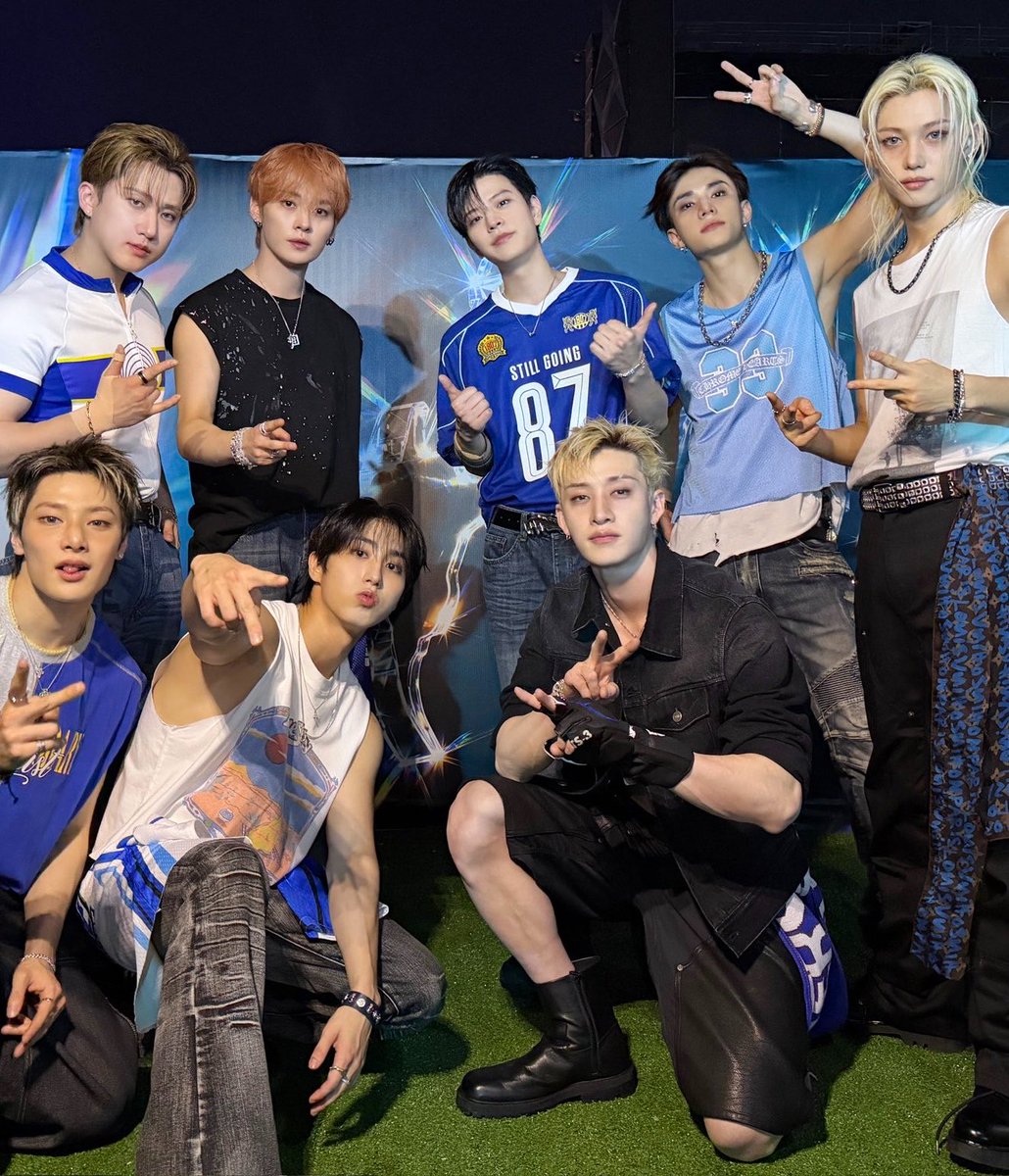 skzpopbase's tweet photo. Stray Kids is gaining attention from locals and non-fans after their historic Rock in Rio performance!

They highlight their good music, stage presence, live vocals and their wild crowd🔥 https://t.co/UVurO18DaK