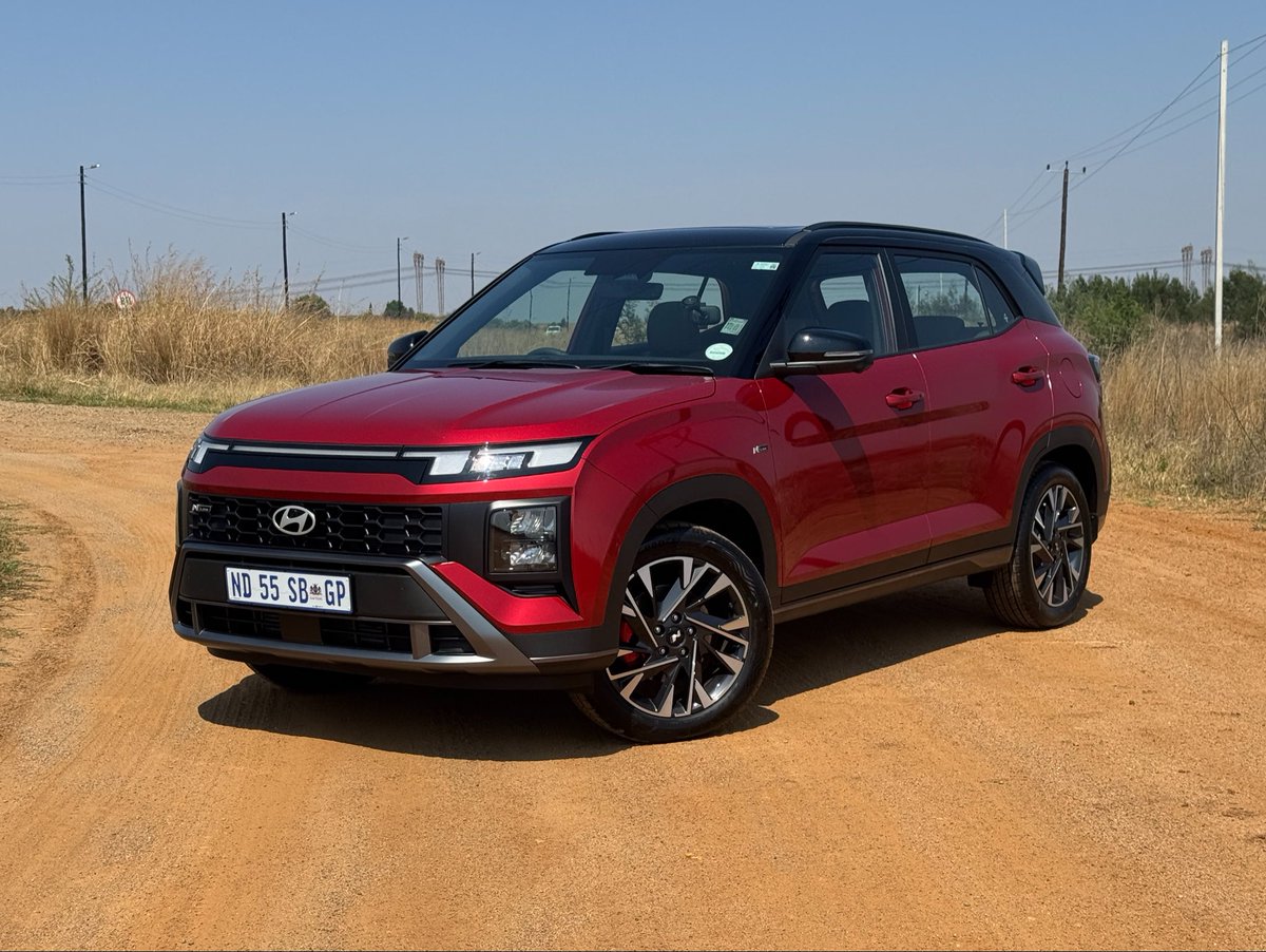 khuleonwheels's tweet photo. Yesterday, we spent some time behind the wheel of the new Hyundai Creta N Line. This is a great refresh to the Creta lineup, with a bold new cascading satin-black front grille, horizontal LED daytime running lights, a panoramic sunroof…
#HyundaiSA #HyundaiCreta #NewCreta https://t.co/pDkFoa7djP