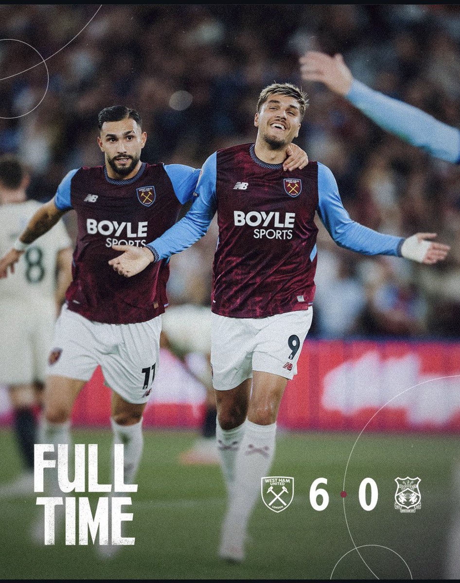 HaydnBXB20's tweet photo. Well um, all u guys need to know about this game is that the hms piss the league ship has arrived in a groovy way with a good old party on it with a Championship trophy cake 😅. 6-0… what a shocking result. I mean, we’ll take the 3 points ig 😂🕺⛴️ https://t.co/EpMDck2R5f