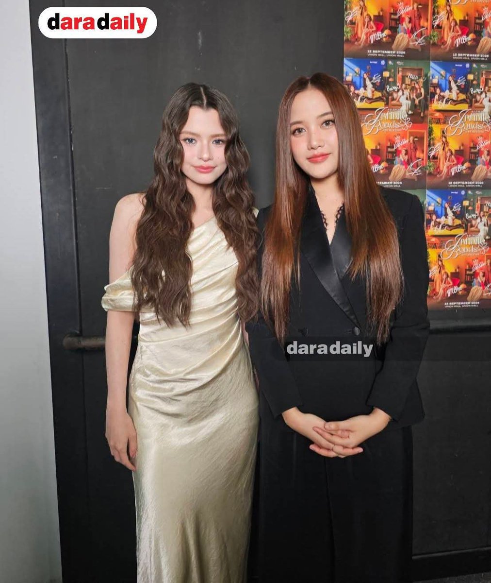daradaily's tweet photo. 💖😆“พี่ฟรีน”คนเท่ กับ “น้องเบคกี้”คนสวย แค่ยืนข้างกันเฉยๆยังดูเหมาะสมกันเหมือนกิ่งทองใบหยกเลยคร้าบบบบบบ
.
.
4E OUR INFINITE MOMENTS
#4ElementsInfiniteBonds #เสน่หาวาโยxฟรีนเบค #FreenBecky #ฟรีนเบค #ดาราเดลี่ #daradaily #ข่าวบันเทิง https://t.co/oyQUgGOr7X