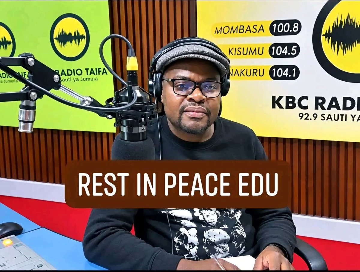 Mtotomzuri001's tweet photo. #RabaRaba Special Edition...

Tribute to Edmonds Selassya'..

@Mtotomzuri001 
Niko ndani 
Wewe Je?

@RadioTaifa
@Ya_mfumu

#Rabaraba Mambo Ni 
#Rabaraba https://t.co/xkidQg0Mo5