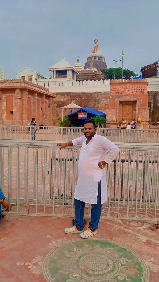 DEBASISSHARMA10's tweet photo. #ଜୀବନରେ ଆଶା ହିଁ ଦୁଃଖର କାରଣ 
#ନିଜ କର୍ତ୍ତବ୍ୟ କରି ଚାଲନ୍ତୁ, 
#କିଏ ପ୍ରତିରୋଧ କରିବ,କିଏ ଦୁଃଖ 
#ଦେବ , କିଏ ପରିହାସ କରିବ ସେ କଥା 
#କେବେବି ଚିନ୍ତା କରନ୍ତୁ ନାହିଁ, କାରଣ 
#ସମୟ ବଡ ବଳବାନ 👀👀 https://t.co/lbhz5xiVcn