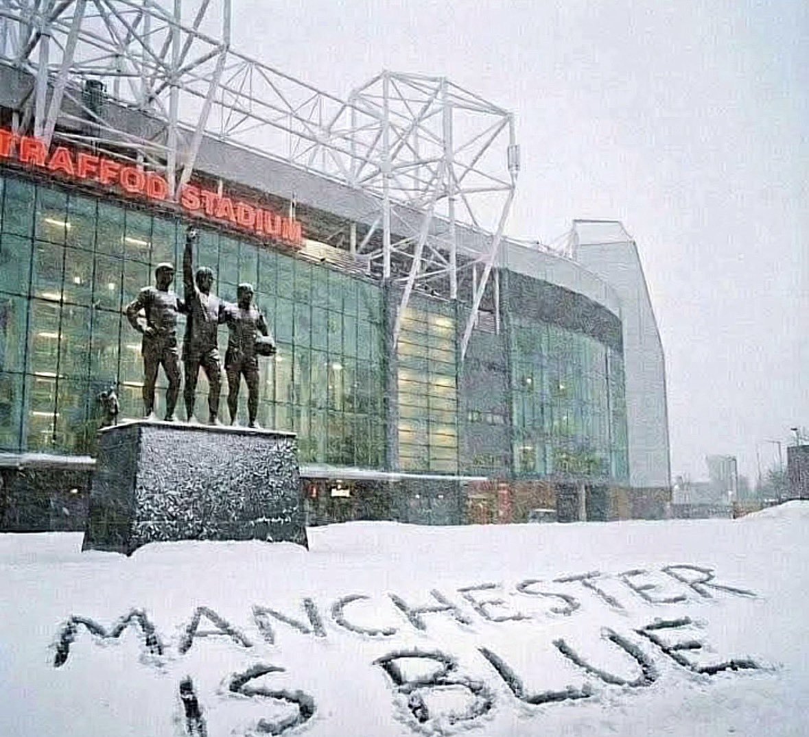 Cityzen_jnr1's tweet photo. ManCity pictures that go hard 📸 https://t.co/KGNCFDoDrm
