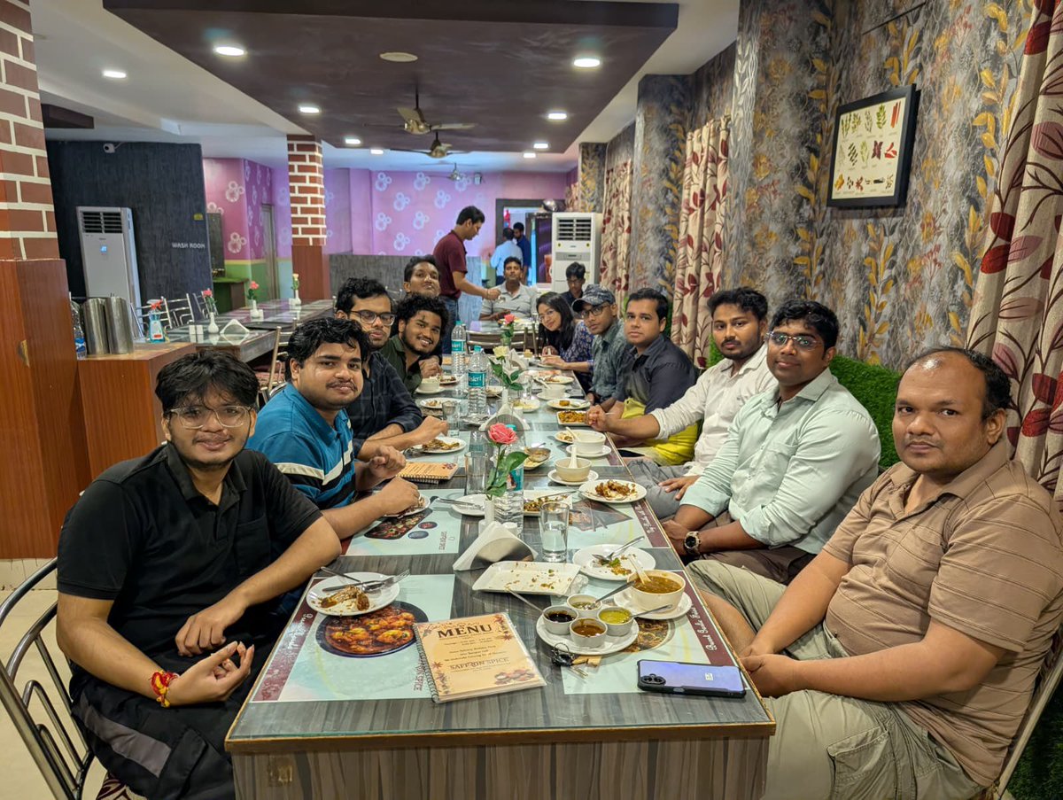 SenanayakLab's tweet photo. It was a pleasure welcoming our alumnus, now pursuing his PhD at Carnegie Mellon University, USA. We enjoyed a wonderful lunch together, filled with engaging conversations and shared memories.🔬🍽️
#NDPL @niser_official @PSenanayak @CarnegieMellon https://t.co/p1AKEaR2ax