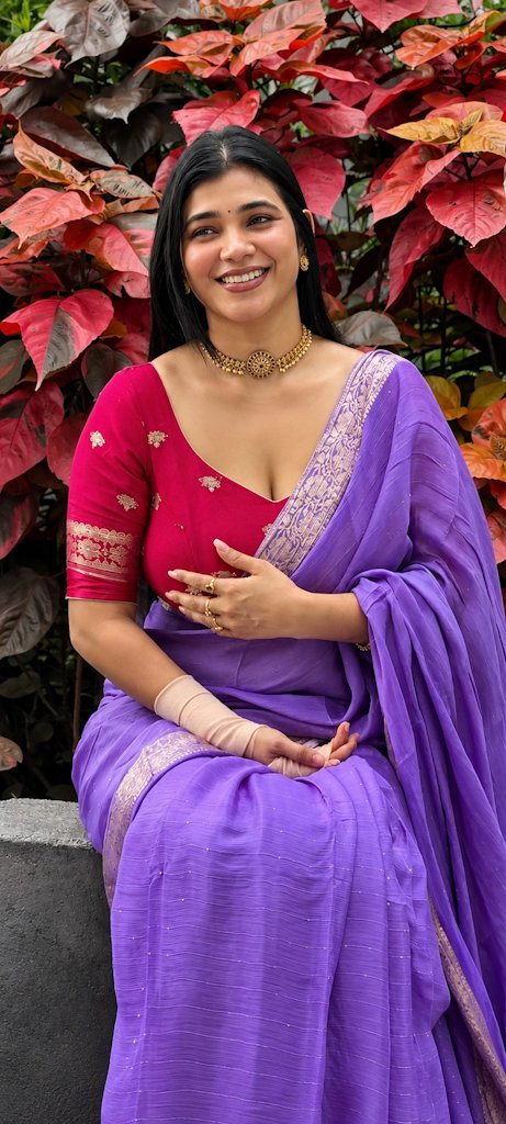 Justfap18's tweet photo. Eeroju varalakshmi vratam ani akka cheera kattindhi dhani nadumu ni chusina prathi sari modda lesthundhi morning nunchi aladipothunna🥵 akka figure ni chusi 🤤
Eeroju rathri ki anni set dhani nadumu boobs and shape chusi 🍌💦💦( reposted ) https://t.co/9i1xUuolTz
