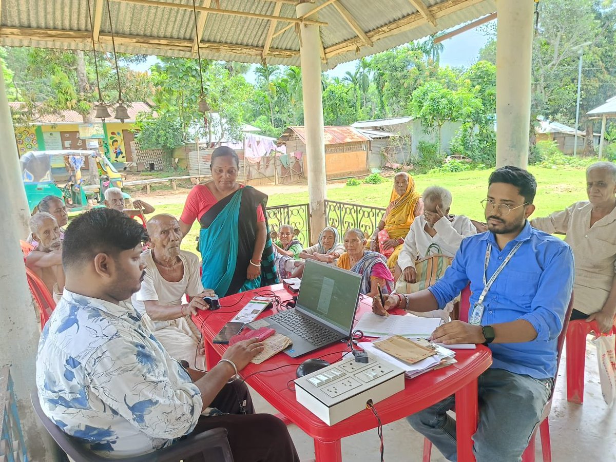 ManashC36115378's tweet photo. Vay Vandana card generation  camp  done at Durgabari  
Organised by Chatakchari AAM -HSC under Rupaichari PHC. https://t.co/LG7Fv7G3Oe