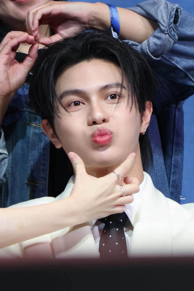 TTxSpace's tweet photo. จิ๋วเอ้ยยยยยย 🤏🏻🤏🏻

#WilliamEstFMTaipei2026
#Williamjkp https://t.co/nLl0j3hCNN