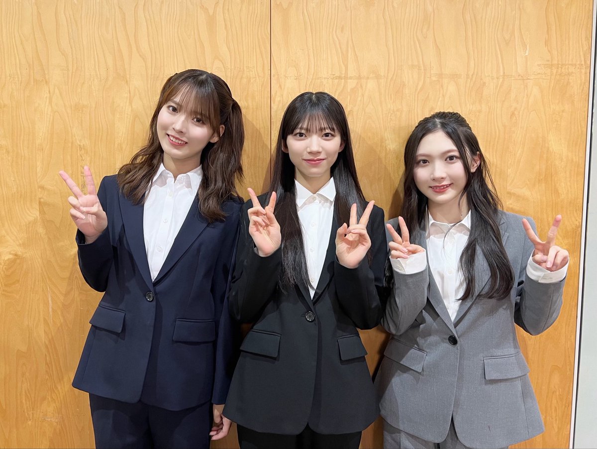 sakura__meets's tweet photo. ／
📸#中嶋優月＆#佐藤愛桜＆#谷口愛季
＼
 
#櫻坂46 meets さらば青春の光
テレホンビンゴ📞完結編‼️
TVer
▷https://t.co/7p3AQfPYFP
ABEMA
▷https://t.co/QDmrrJHxTE
で見てね🙏
 
#サクラミーツフェス
限定特典付アーカイブ配信🎫
▷https://t.co/LYuOm7RdER
グッズ
▷https://t.co/65c1eDt0q7 https://t.co/shTjiQoEXR