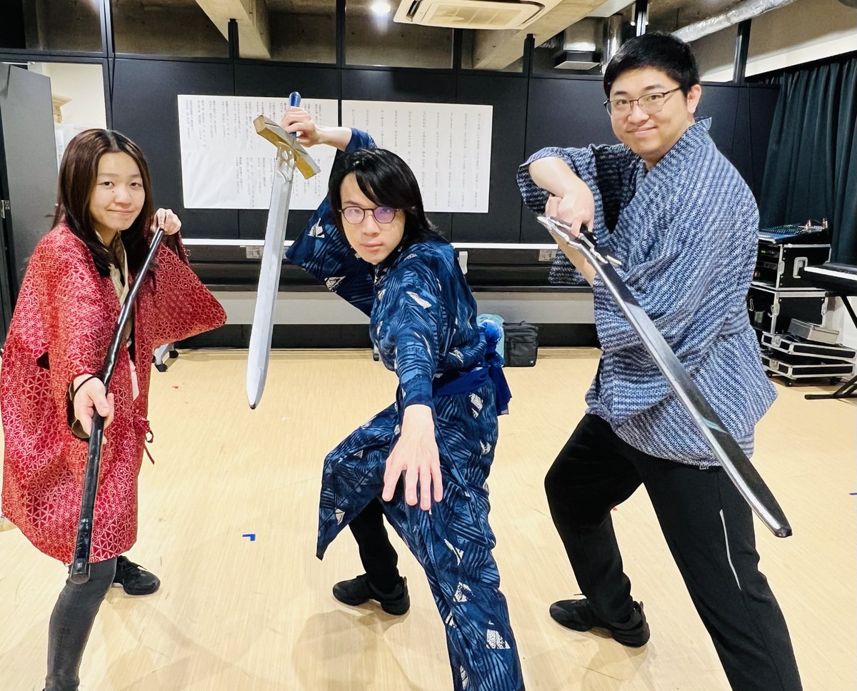 nekozamurai_x's tweet photo. #東京クールジャパン・アカデミー
【中間発表】
無事に中間発表公演を終える事ができました！
少々トラブルはあったものの、皆怪我がなくて良かったです😊
歌にダンスに芝居にアクション‼︎
いやぁ、今年も盛り沢山でしたね〜✨
一年生も二年生も、今もてる精一杯を出し切った事と思います。きっとお客様も楽しんでくれた事でしょう！
今日まで本当にお疲れ様でした！☺️
一先ず身体をゆっくり休めて、また次のステップに進んでください！💪✨
#声優
#専門学校
#２１世紀アカデメイア
