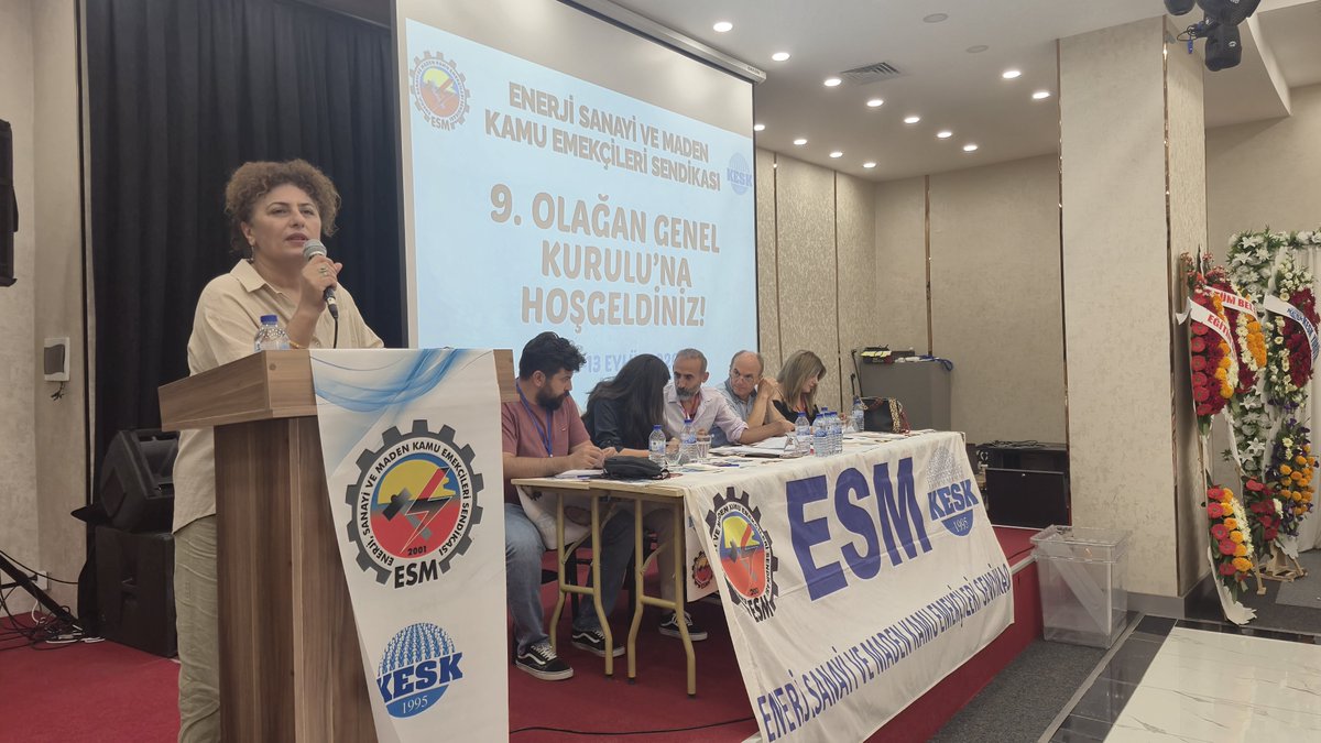 ESM_GM's tweet photo. 9 Olağan Genel Kurulumuz konfederasyonumuz @KESK1995 Eş Genel Başkanı Ayfer Koçak'ın konuşması ile devam ediyor. https://t.co/aEbxjOY2dU
