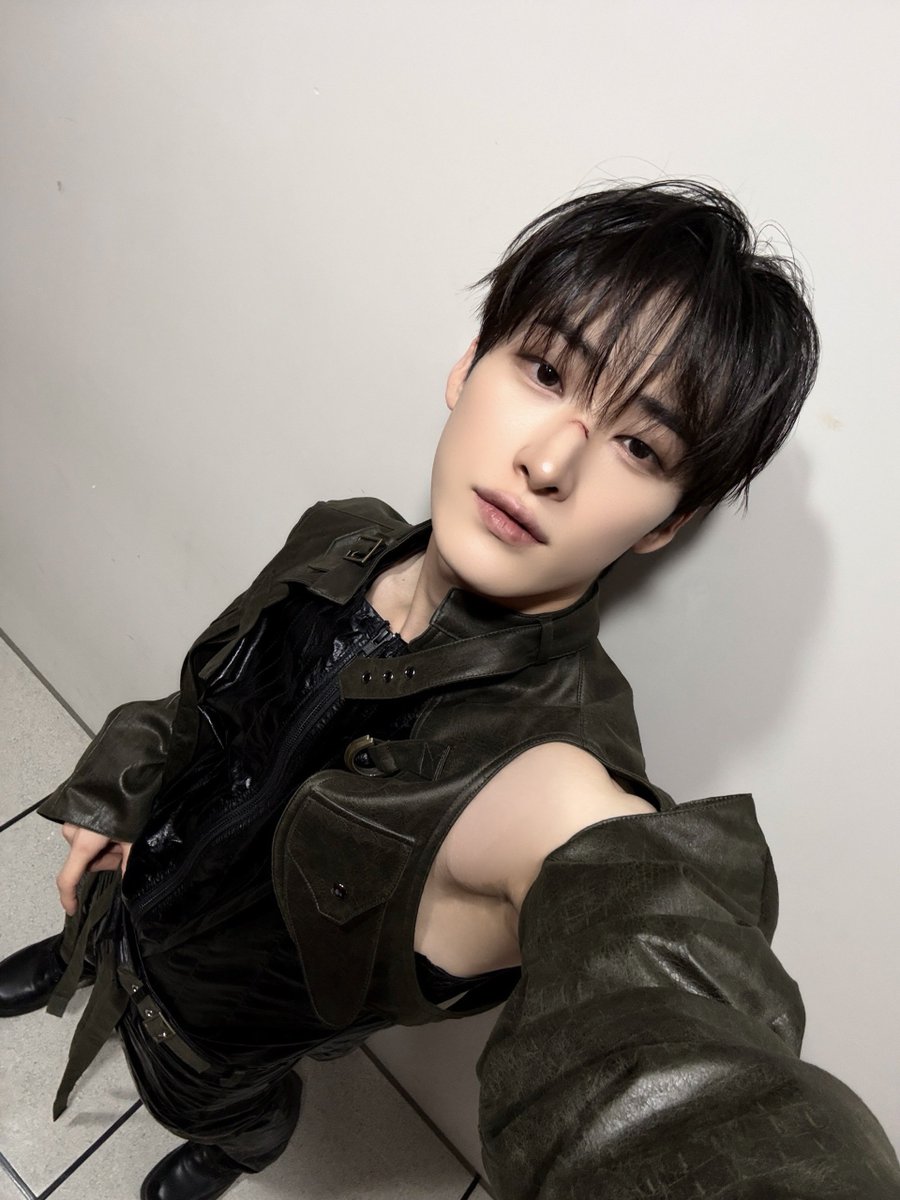 at_ALL_H_OURS's tweet photo. [#유민]
크르렁! 

#ALL_H_OURS #올아워즈
#YOUMIN #유민 https://t.co/PD2GGmKp2H