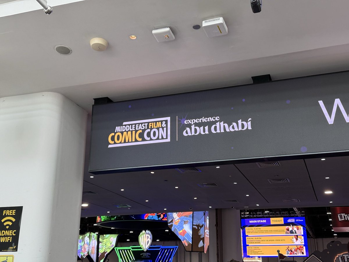 plompesauris's tweet photo. Having lots of fun at ComicCon Abu Dhabi. https://t.co/lOFX1WdAtB