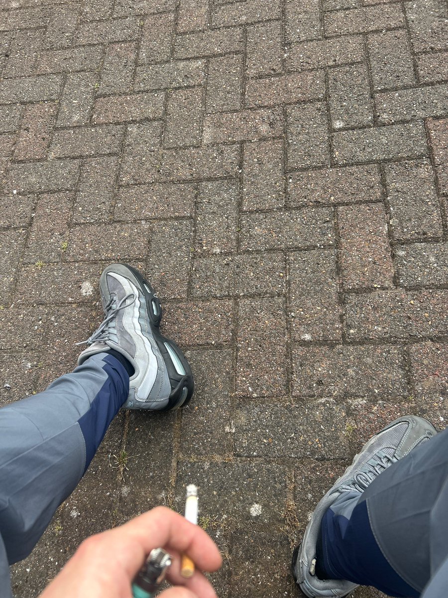 ScouseCashM's tweet photo. Who’s coming to clean all my 110s for me then u can only use your mouth tho https://t.co/zmA3cDeHqp