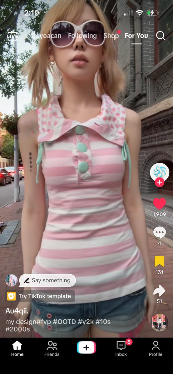 kikibichito's tweet photo. le tengo un chingo de celos a gente q se dedica a hacer ropa porque omfg imagínate tener esto en tu clóset https://t.co/0BKOu1tnXO