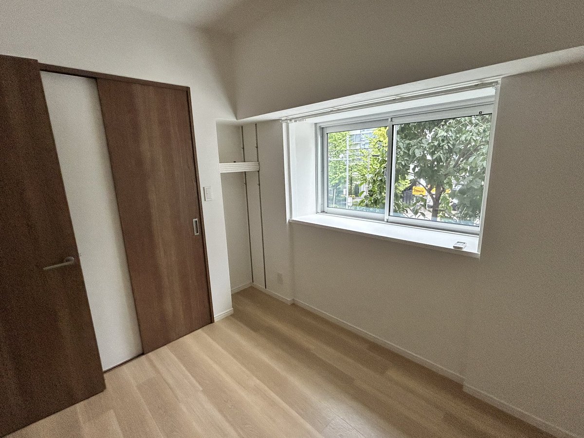 2pmcz's tweet photo. セルフ内見させてくれるからって申し込んだのに連絡は返ってこないし、部屋入れないと思ったら暗証番号も違うし家は良かったけど不動産屋がくそすぎて絶対契約したくないなと思って勉強になりました😌 https://t.co/WWQEpRbbLK
