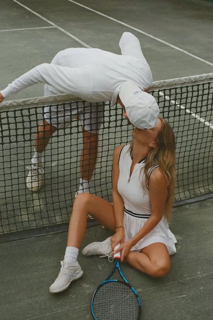 emilysterlings_'s tweet photo. game time with lover boy https://t.co/Vm54in4UnI