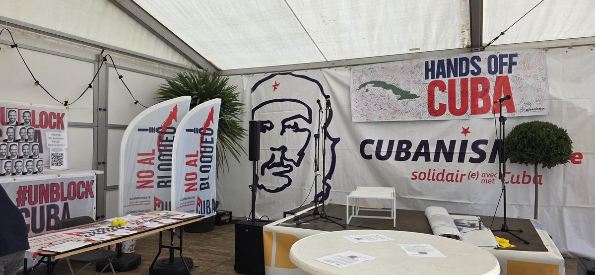 JuantonioFdez's tweet photo. Abren las puertas de @manifiesta_be. 

Estamos en Ostende, #Bélgica. Somos multitud.

#CubaNoEsUnaAmenaza
#TumbaElBloqueo https://t.co/QjA2HzLEVr