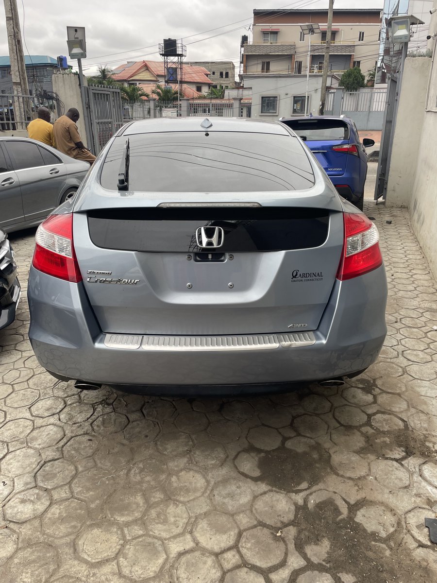 Tunmobees's tweet photo. 2010 TOKS HONDA CROSSTOUR 🔥🔥

Clean, sharp and very presentable!
✅ V6 Engine
✅ AWD
✅ Automatic
✅ Leather Interior
✅ Cold A/C
✅ Smooth Engine &amp; Gearbox
✅ Spacious &amp; Comfortable
✅ Neat Interior &amp; Exterior
✅ Ready for immediate use

Location: #Lagos 🇳🇬 
💰 Price: ₦9.9m https://t.co/zHOW9WaJGV