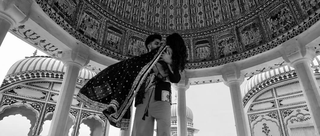 eis_vibes1u2d's tweet photo. 🖤👀
#elvishyadav #elvisharmy https://t.co/9aIhG8iLv3