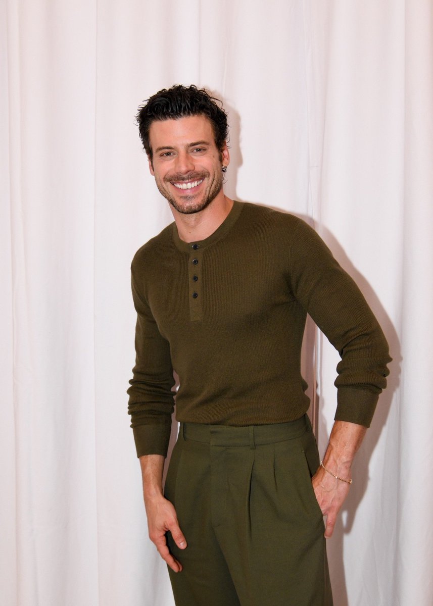 Onions_Sucks's tweet photo. I would still go to war for that smile♥️✌️ https://t.co/MXxEE3Ceju