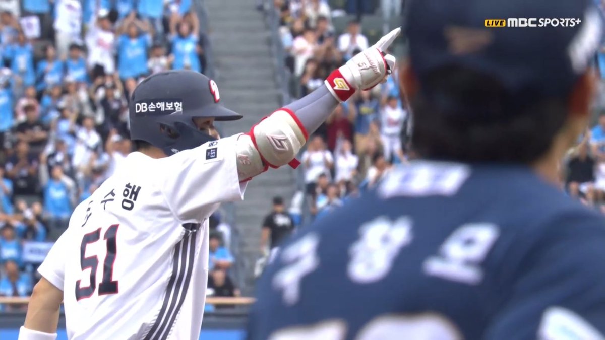 touchdownsix's tweet photo. 당당하게 외쳐본다
조수행은 원클럽맨이자, 두산의 프랜차이즈스타다 :) https://t.co/W2gBjU67FD